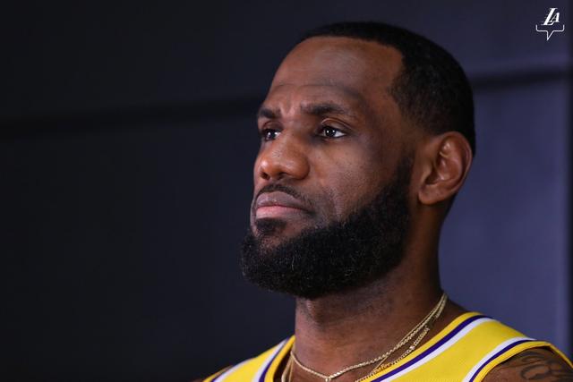 NBA首位MVP鲍勃·佩蒂特逝世，享年93岁